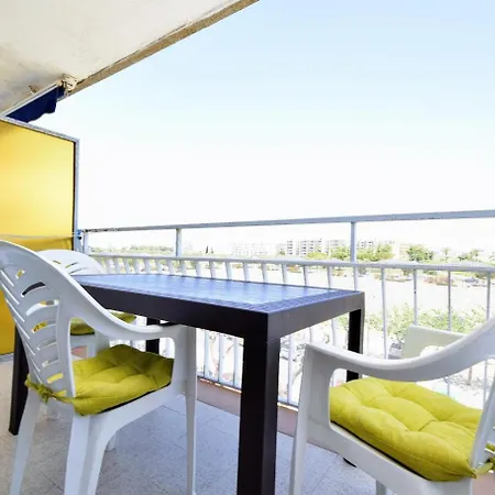 Pineda Iii Gold Apartment
